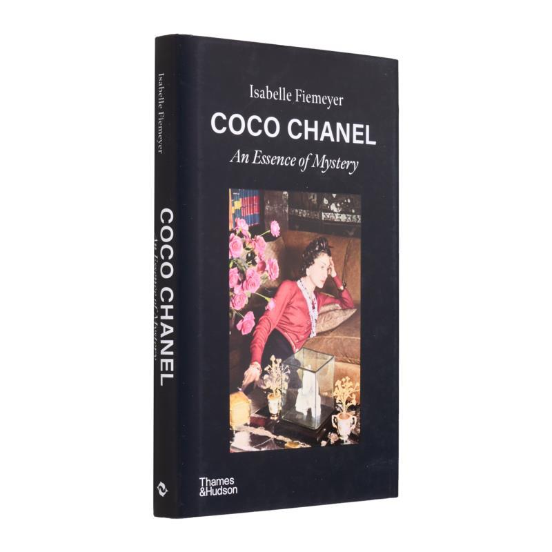 Photography Book - Coco Chanel An Essence Of Mystery