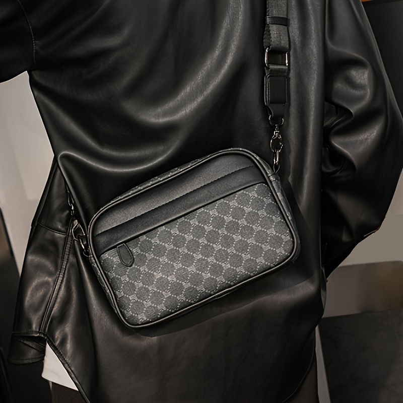 Men Classic Print PU Crossbody - Camera Wrist Strap 评论和价格